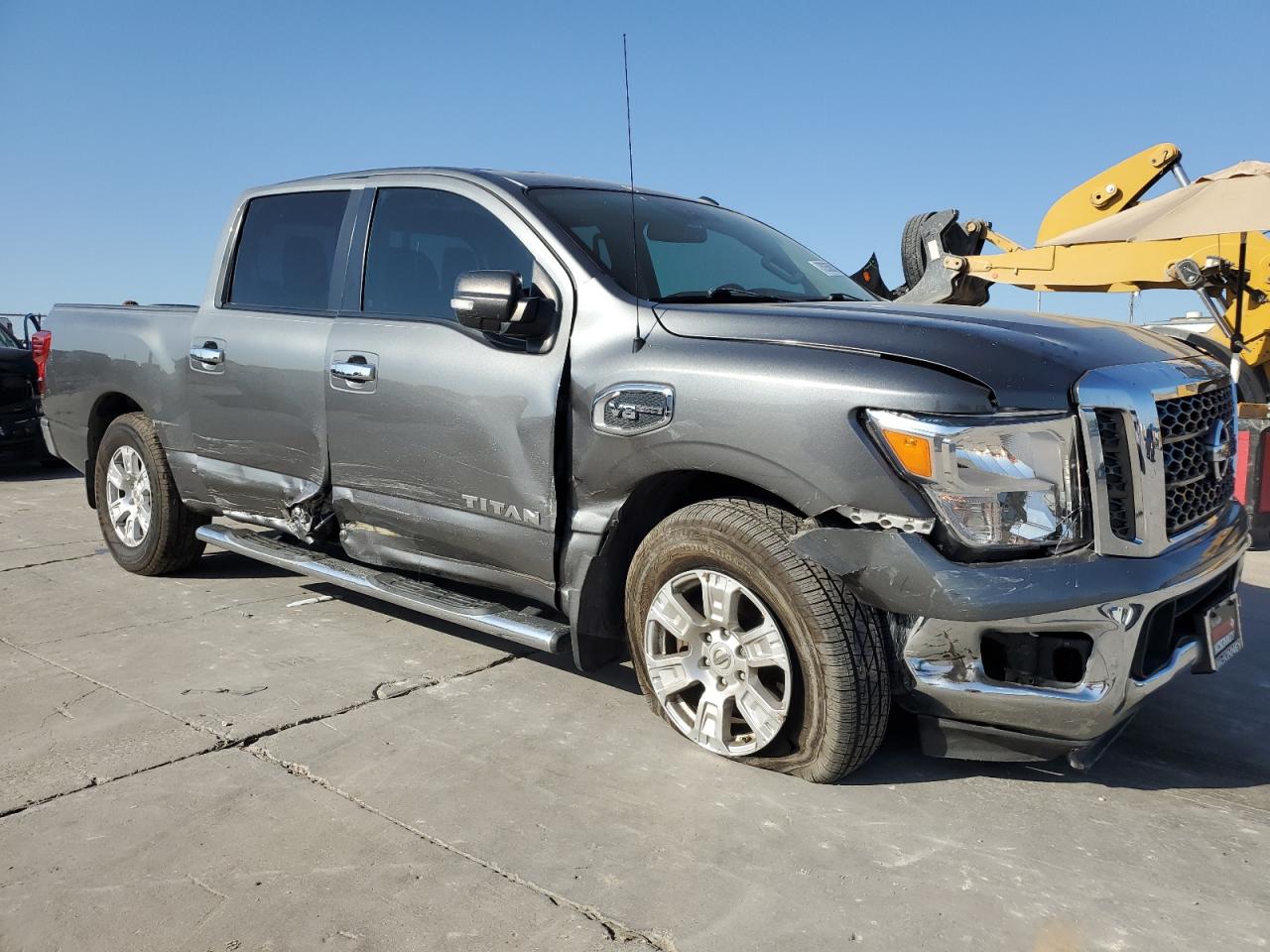 1N6AA1EK8HN532738 2017 Nissan Titan S