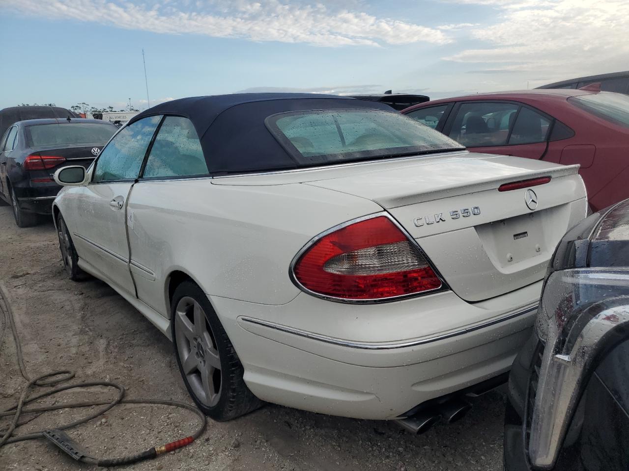 WDBTK72F97T084134 2007 Mercedes-Benz Clk 550