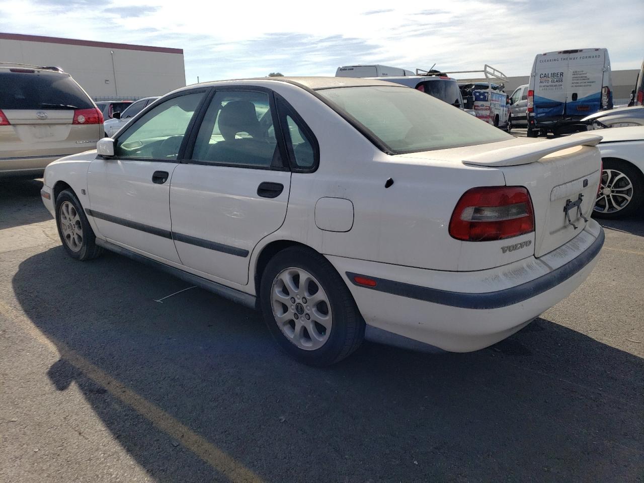 2000 Volvo S40 VIN: YV1VS2554YF477968 Lot: 74644513