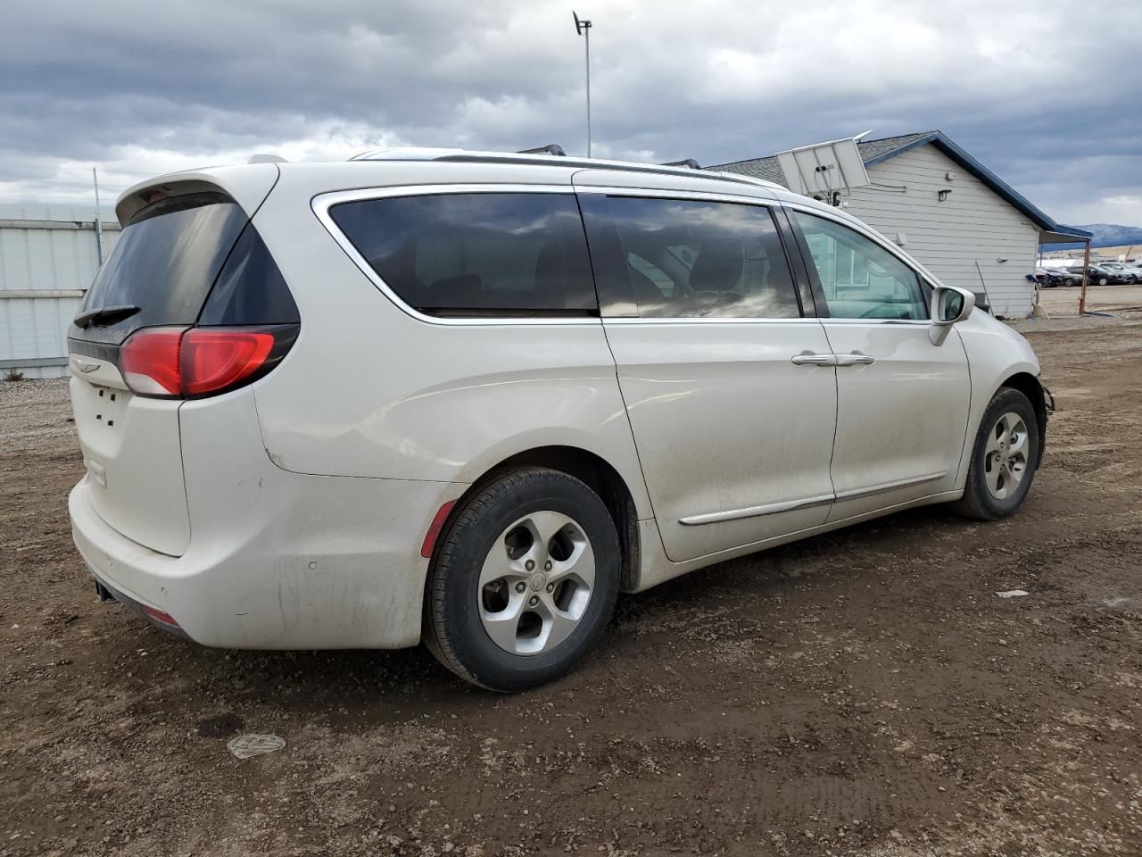 2017 Chrysler Pacifica Touring L Plus VIN: 2C4RC1EG2HR704874 Lot: 75258573