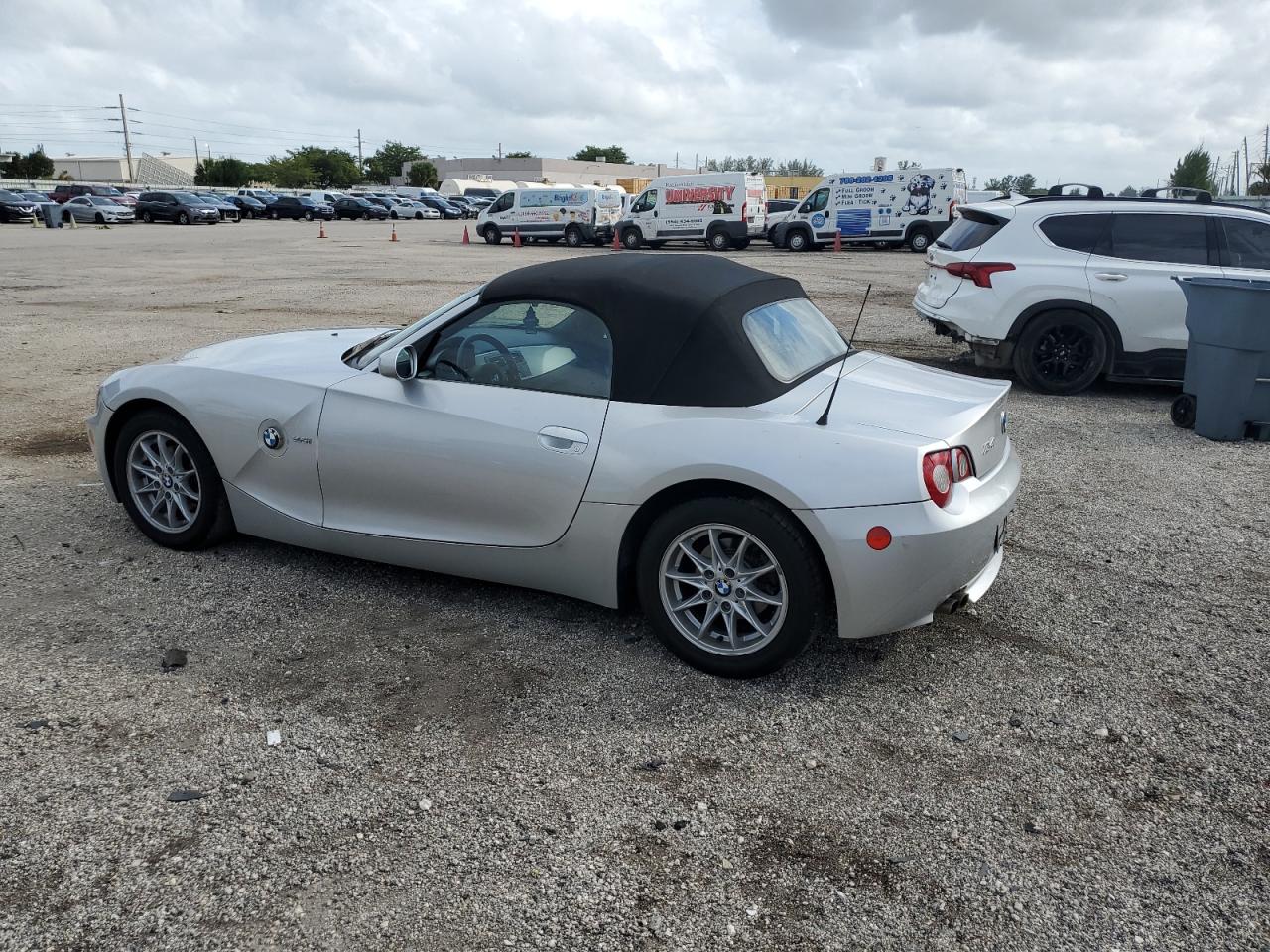 2005 BMW Z4 2.5 VIN: 4USBT33515LS54731 Lot: 80079724