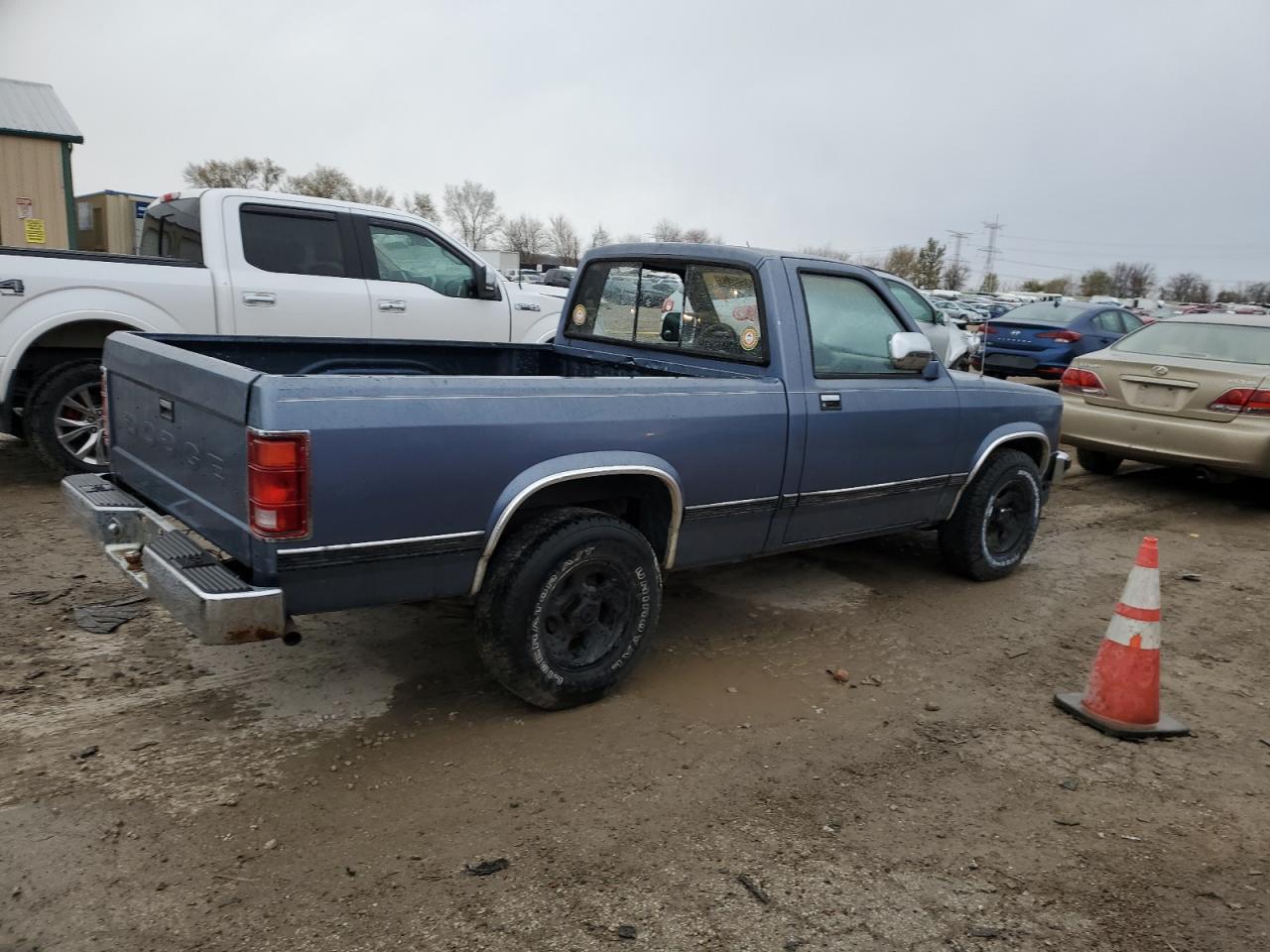 1989 Dodge Dakota VIN: 1B7FL26X3KS146546 Lot: 81859624