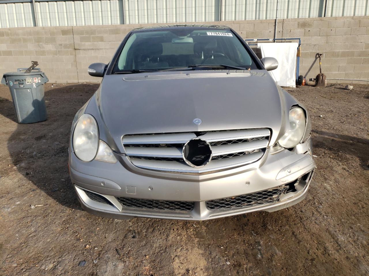 2006 Mercedes-Benz R 500 VIN: 4JGCB75E26A000665 Lot: 77841924