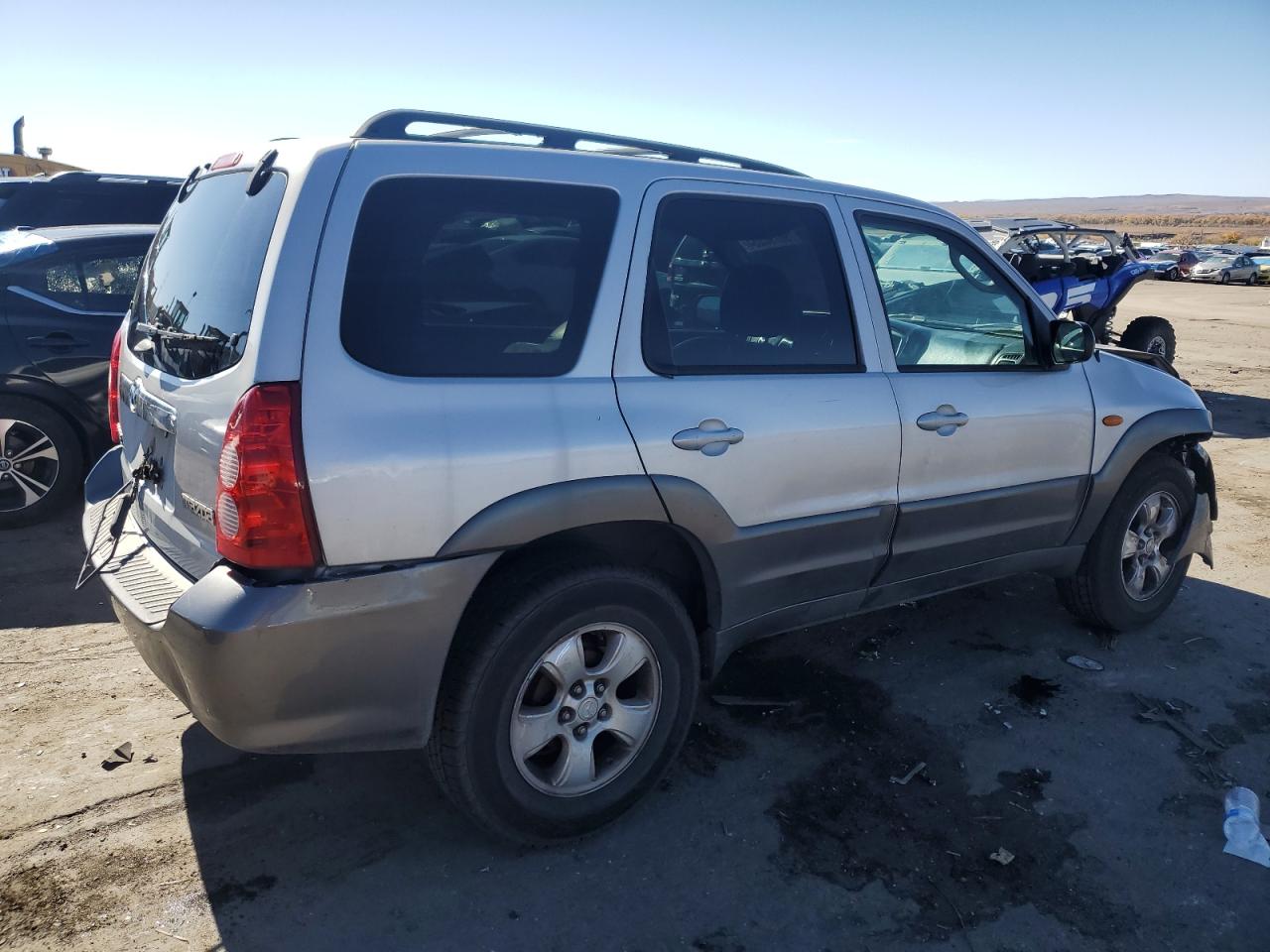 4F2CZ06124KM32649 2004 Mazda Tribute Es