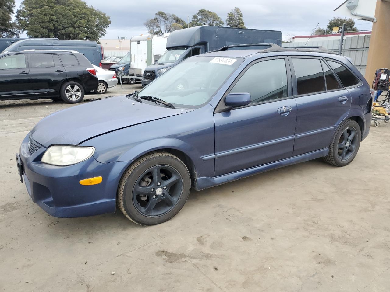 2002 Mazda Protege Pr5 VIN: JM1BJ245021530960 Lot: 81994424