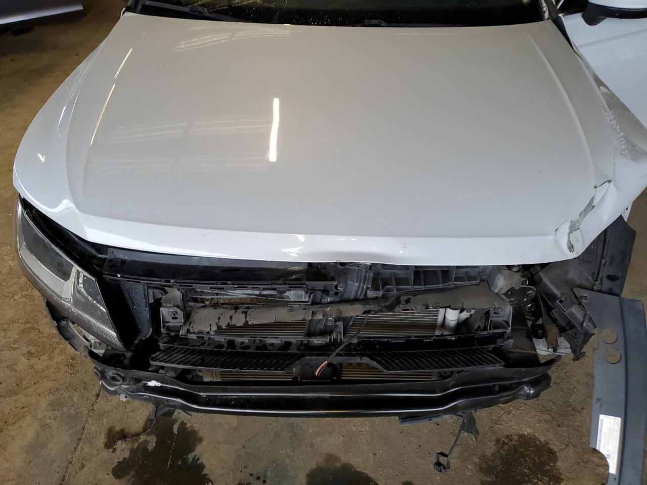 3VV2B7AXXJM172785 2018 Volkswagen Tiguan Se