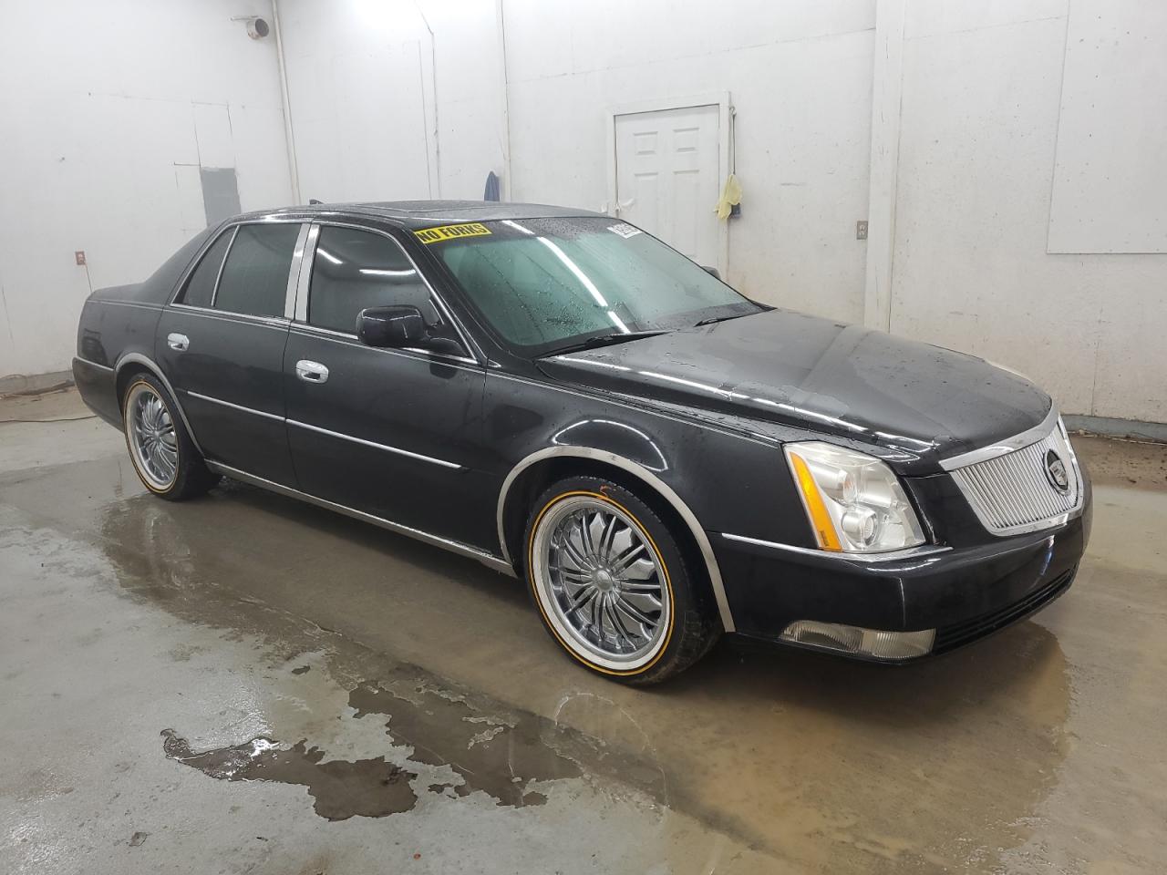 1G6KA5EY7AU122143 2010 Cadillac Dts