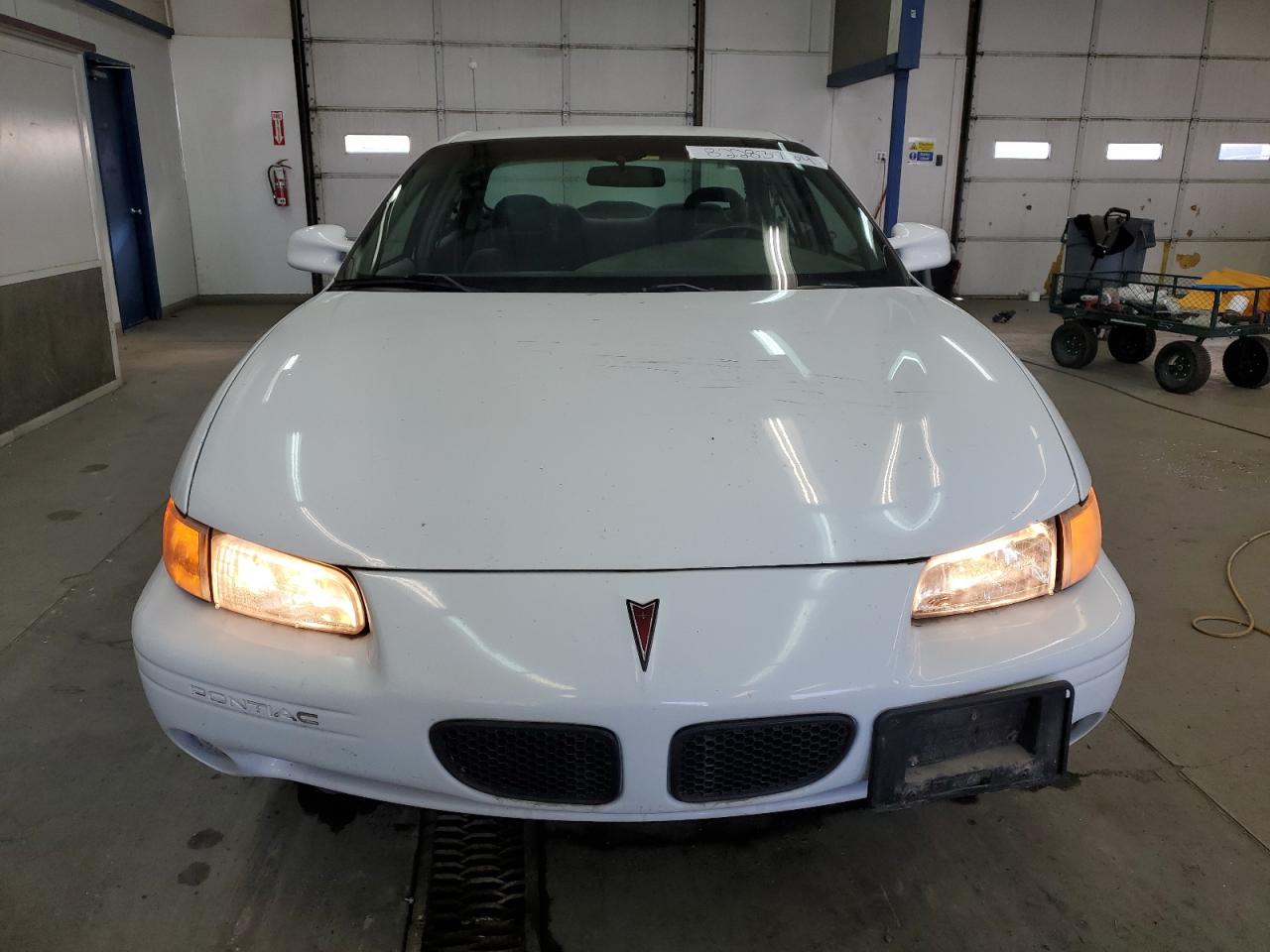 2000 Pontiac Grand Prix Se VIN: 1G2WJ52J4YF155240 Lot: 82283764