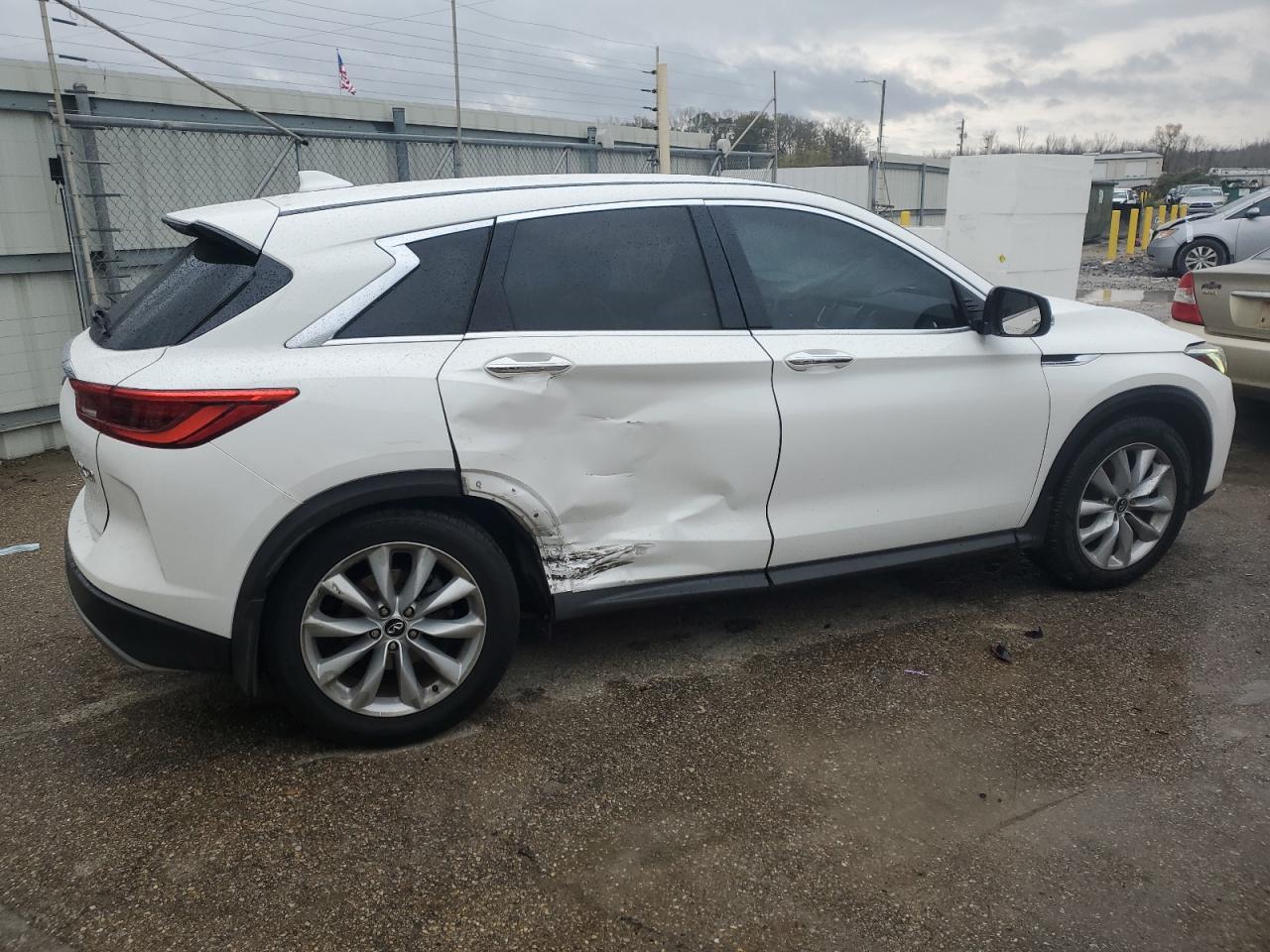 3PCAJ5M15KF113951 2019 Infiniti Qx50 Essential