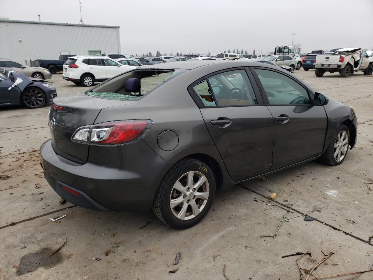 2011 Mazda 3 I VIN: JM1BL1VG8B1481575 Lot: 85895614