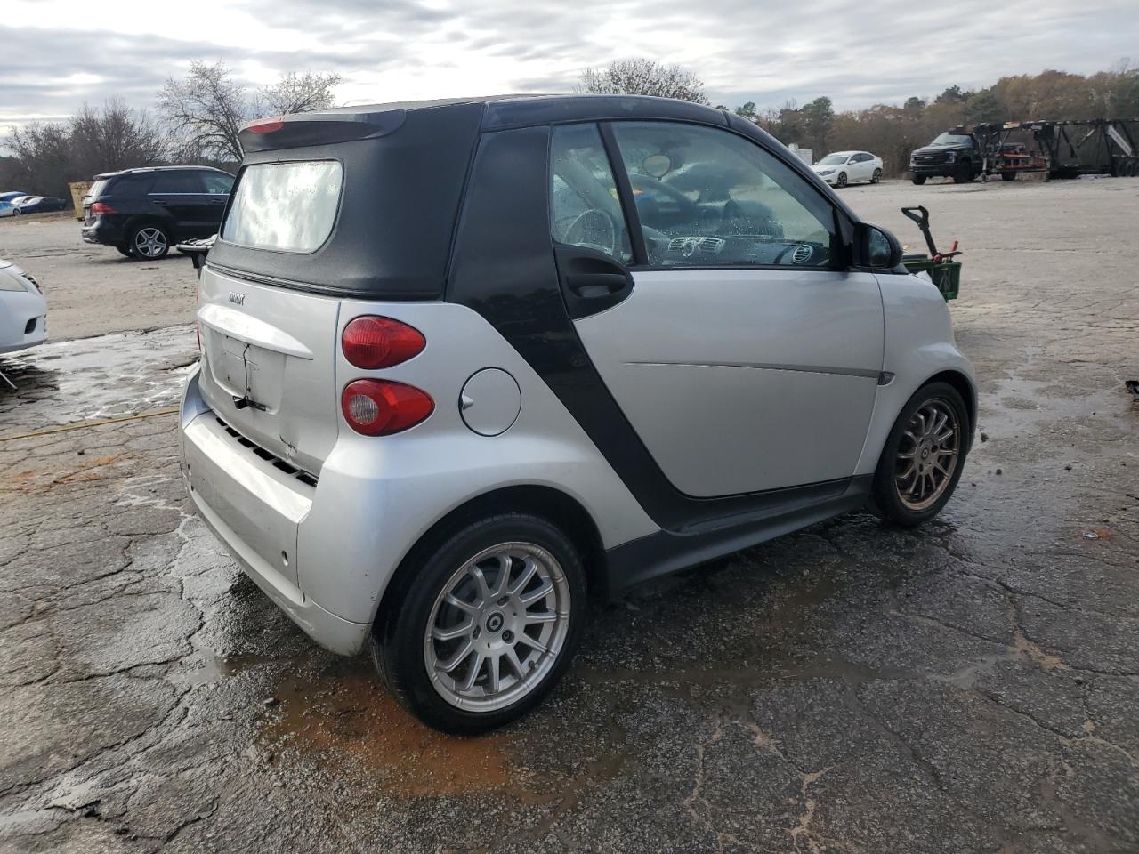 2012 Smart Fortwo Passion VIN: WMEEK3BAXCK529909 Lot: 84881494