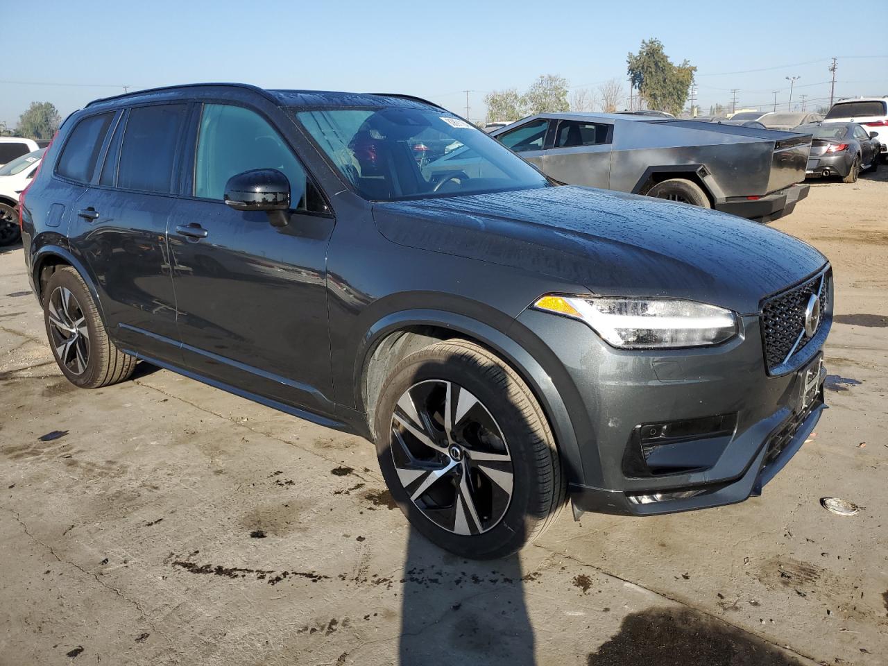 2021 Volvo Xc90 T5 R-Design VIN: YV4102PM3M1726893 Lot: 83891184