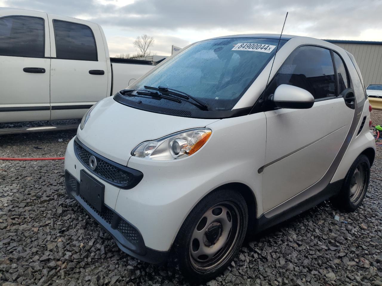 2015 Smart Fortwo Pure VIN: WMEEJ3BA4FK799435 Lot: 84900044