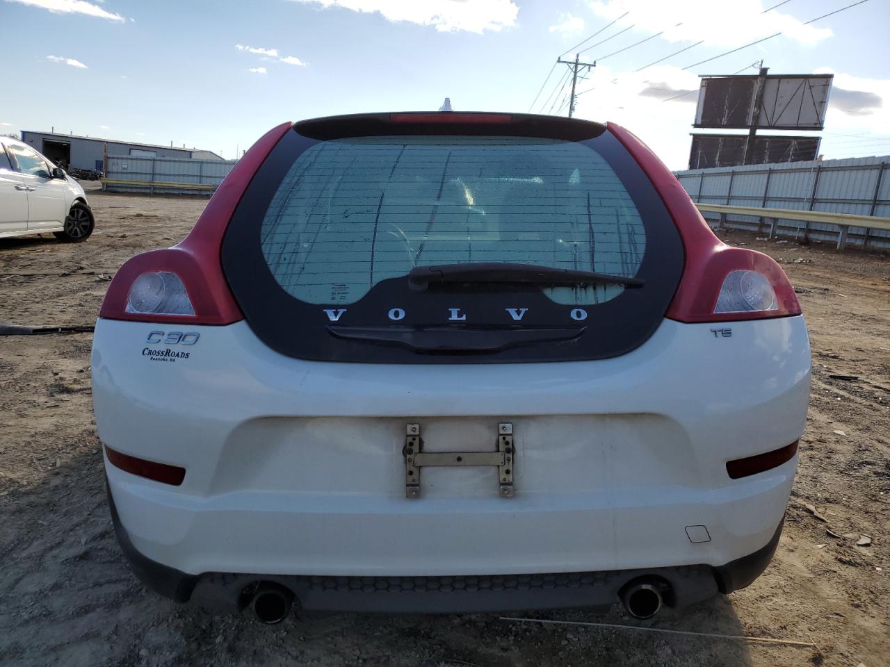 2011 Volvo C30 T5 VIN: YV1672MK5B2212083 Lot: 83044504