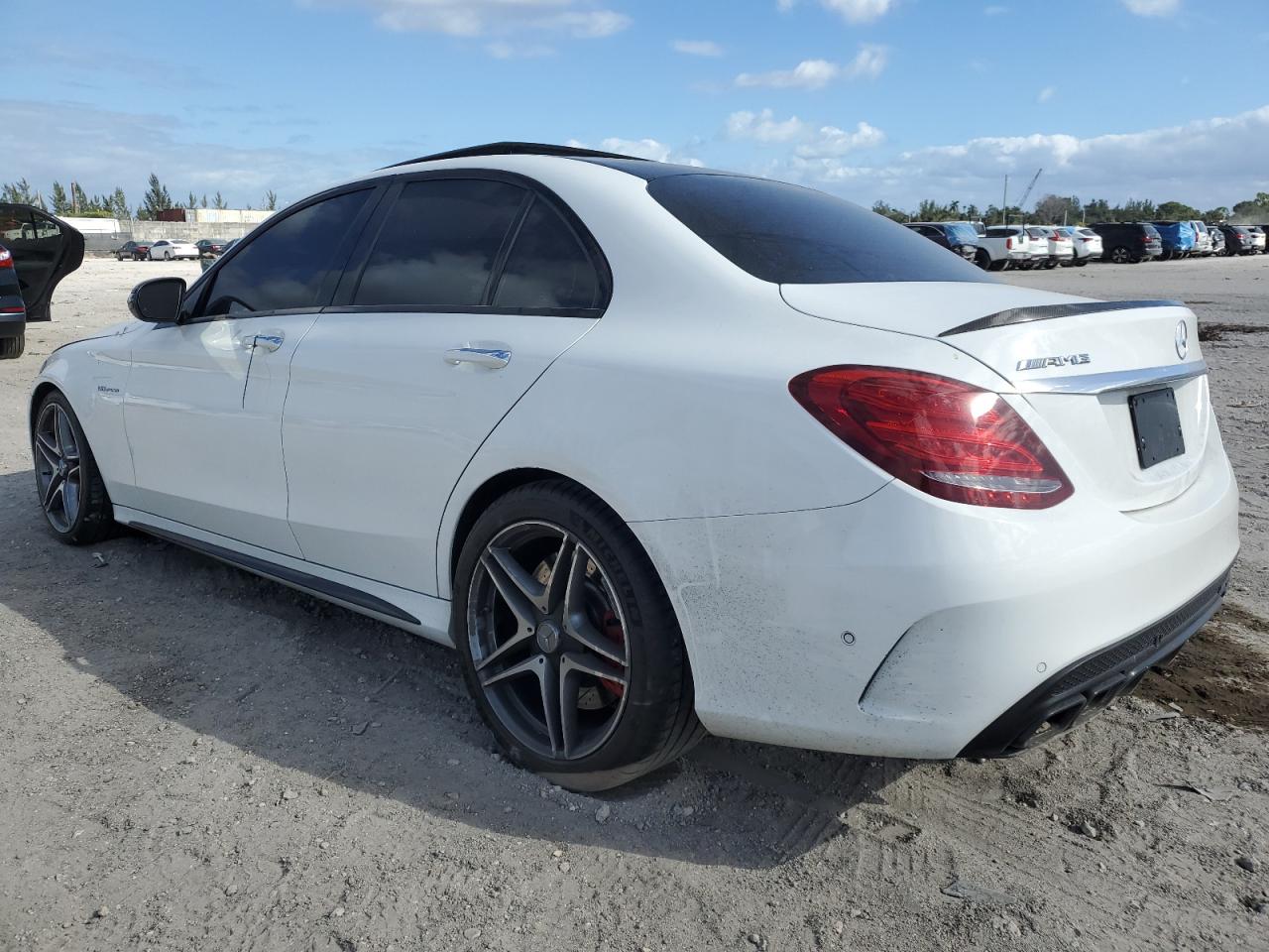 2016 Mercedes-Benz C 63 Amg-S VIN: 55SWF8HB6GU104239 Lot: 83988234