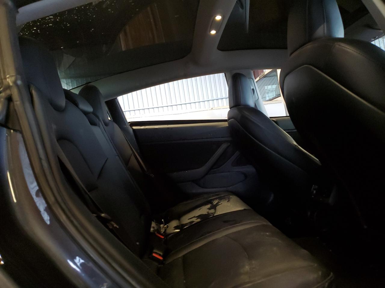 5YJ3E1EA9JF002855 2018 Tesla Model 3