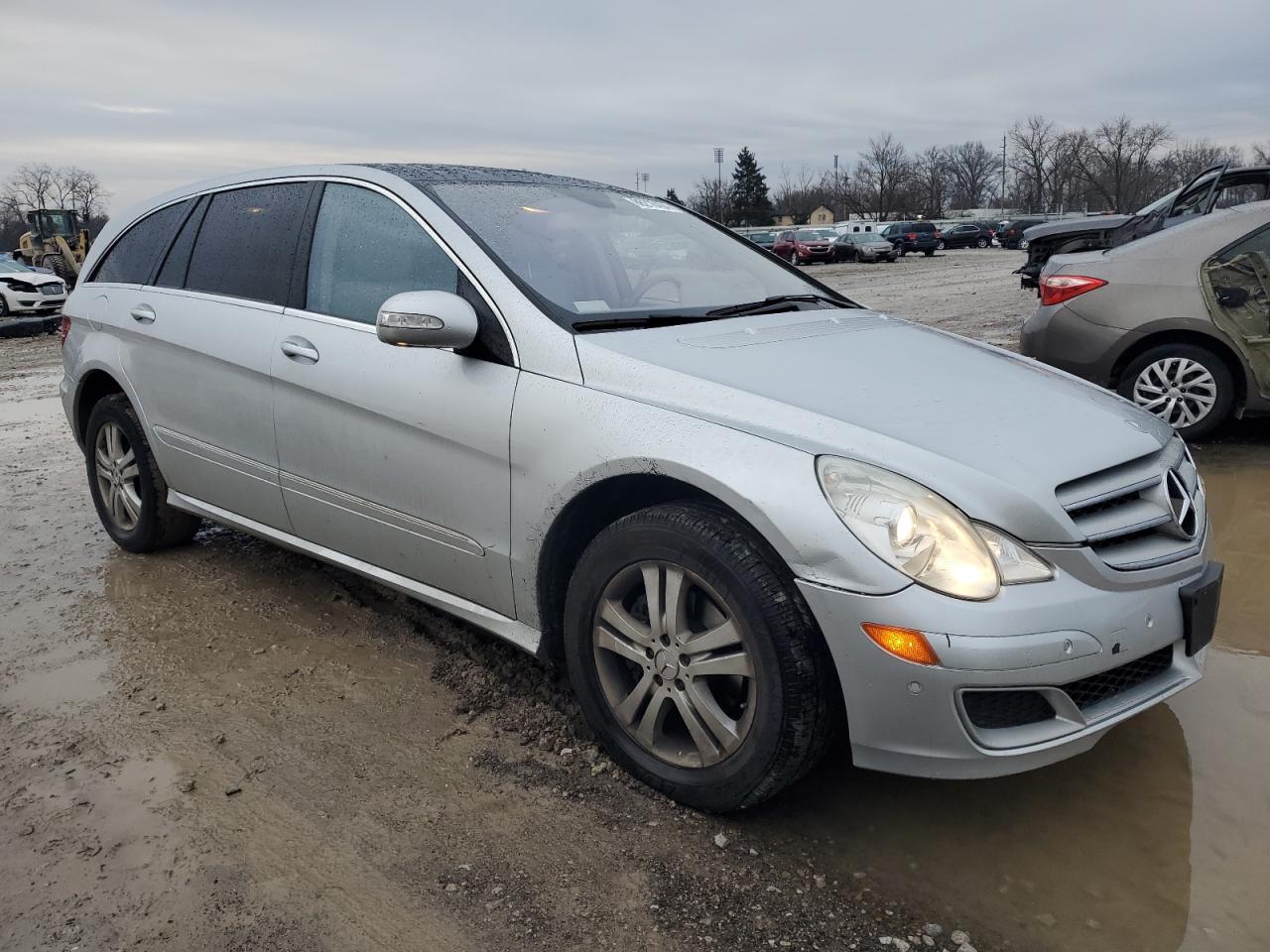 2007 Mercedes-Benz R 500 VIN: 4JGCB75E67A036358 Lot: 86218404