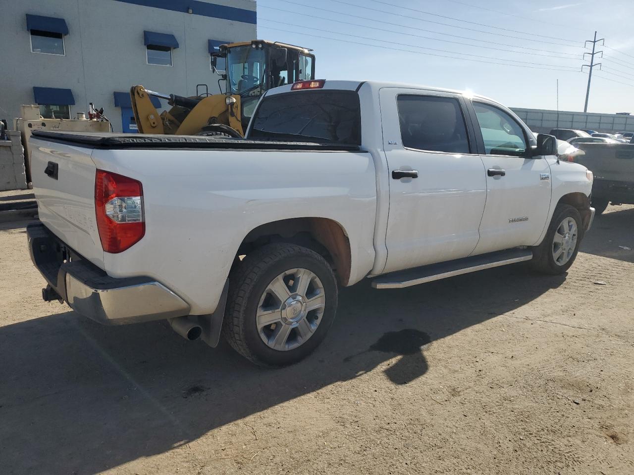 5TFDW5F19FX485588 2015 Toyota Tundra Crewmax Sr5