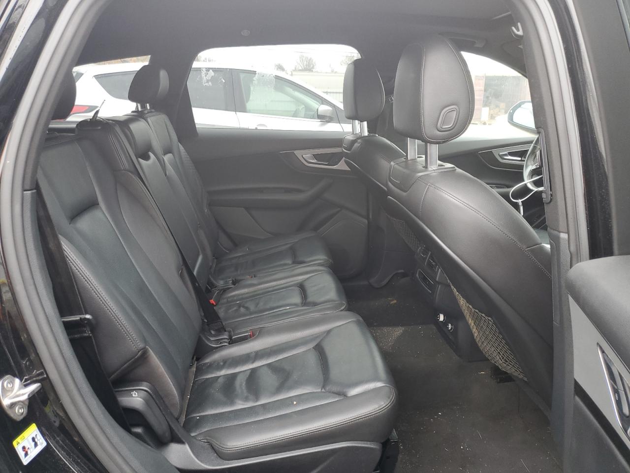 WA1AHAF7XKD018826 2019 Audi Q7 Premium