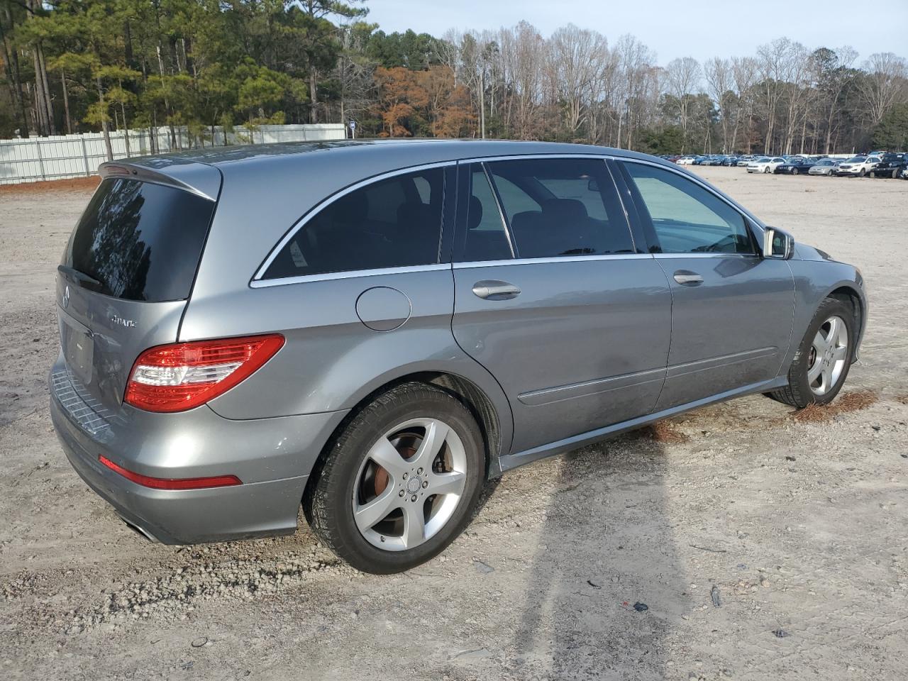 2011 Mercedes-Benz R 350 4Matic VIN: 4JGCB6FE4BA113620 Lot: 84729734