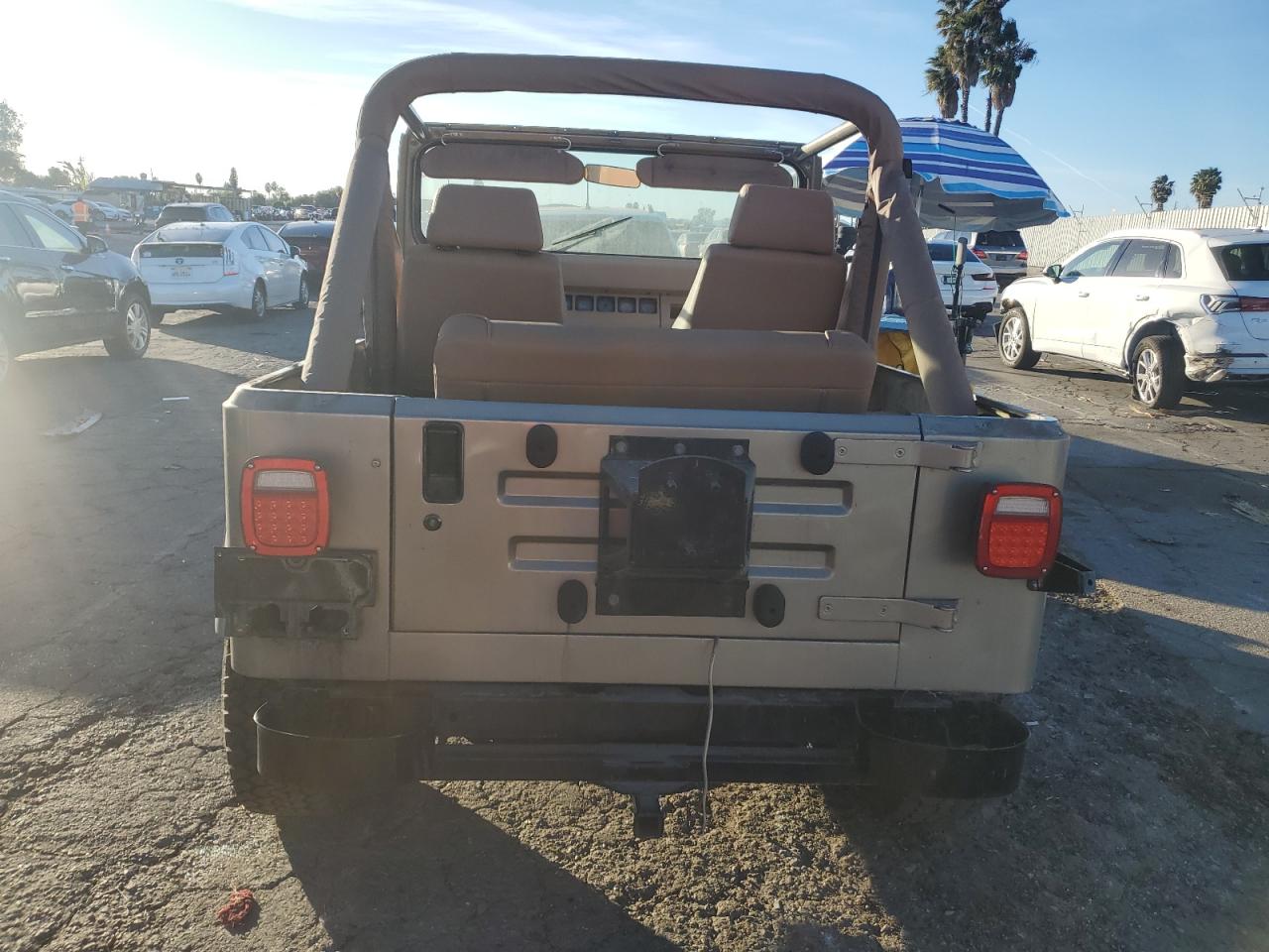 2J4FY49T8KJ165030 1989 Jeep Wrangler / Yj Sahara