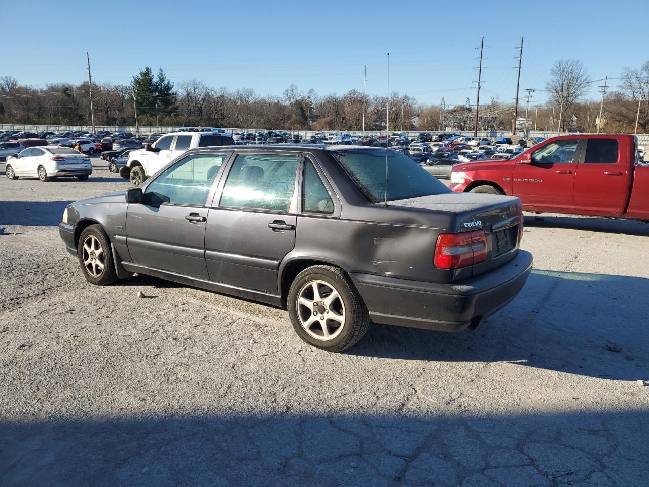 1998 Volvo S70 VIN: YV1LS553XW3480105 Lot: 83552564