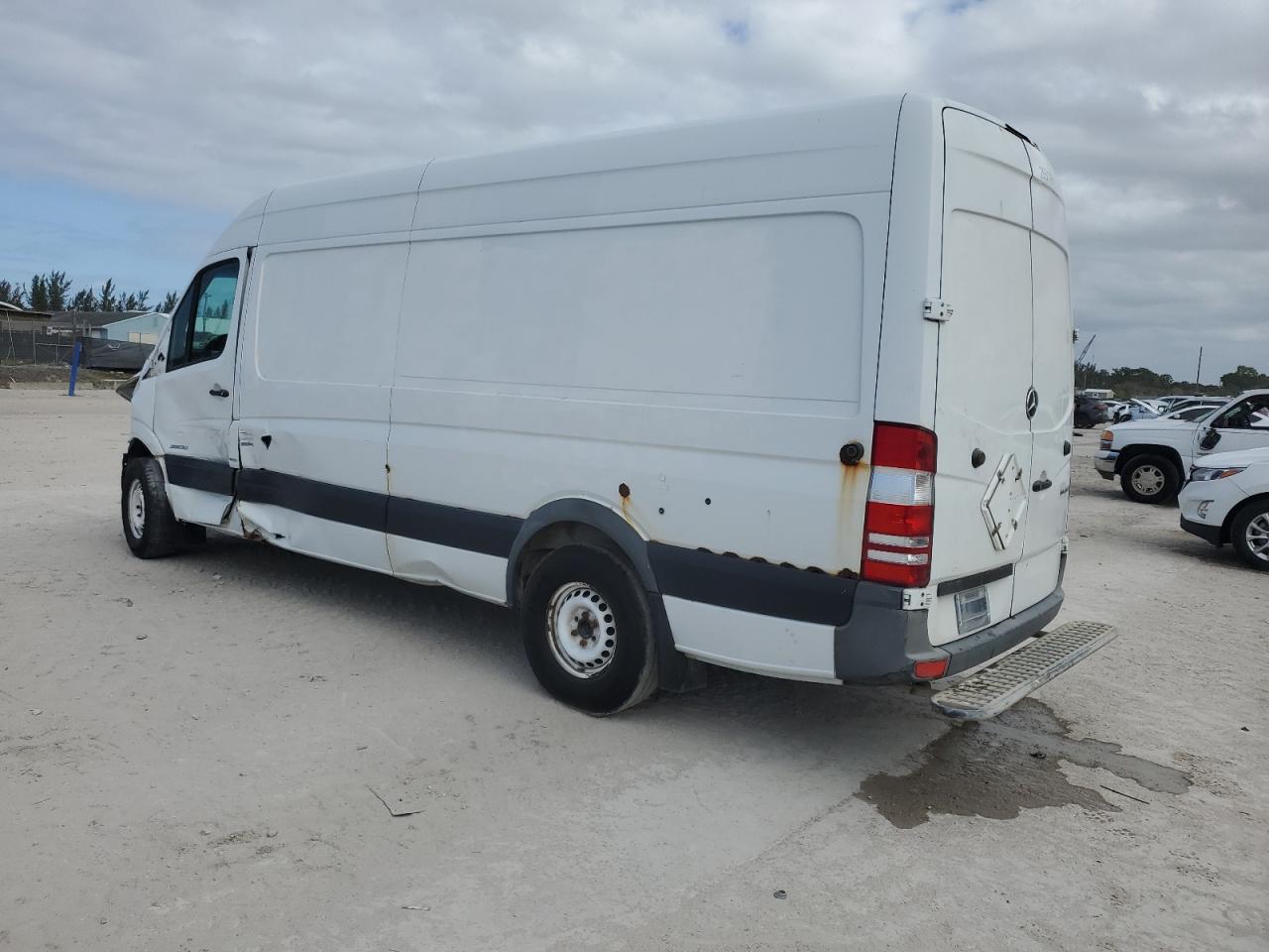 2014 Mercedes-Benz Sprinter 2500 VIN: WD3PE8DE8E5902808 Lot: 41838575