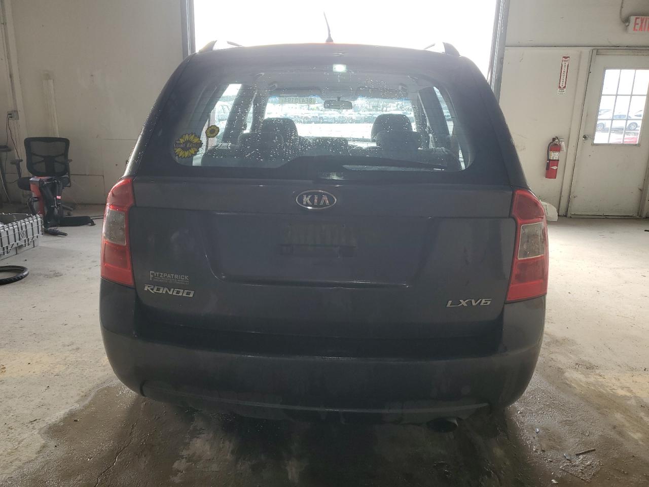 2007 Kia Rondo Lx VIN: KNAFG526877112662 Lot: 86478194