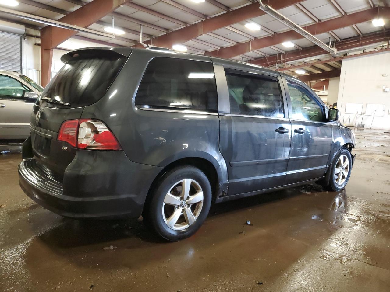 2011 Volkswagen Routan Se VIN: 2V4RW3DG8BR766524 Lot: 83056204