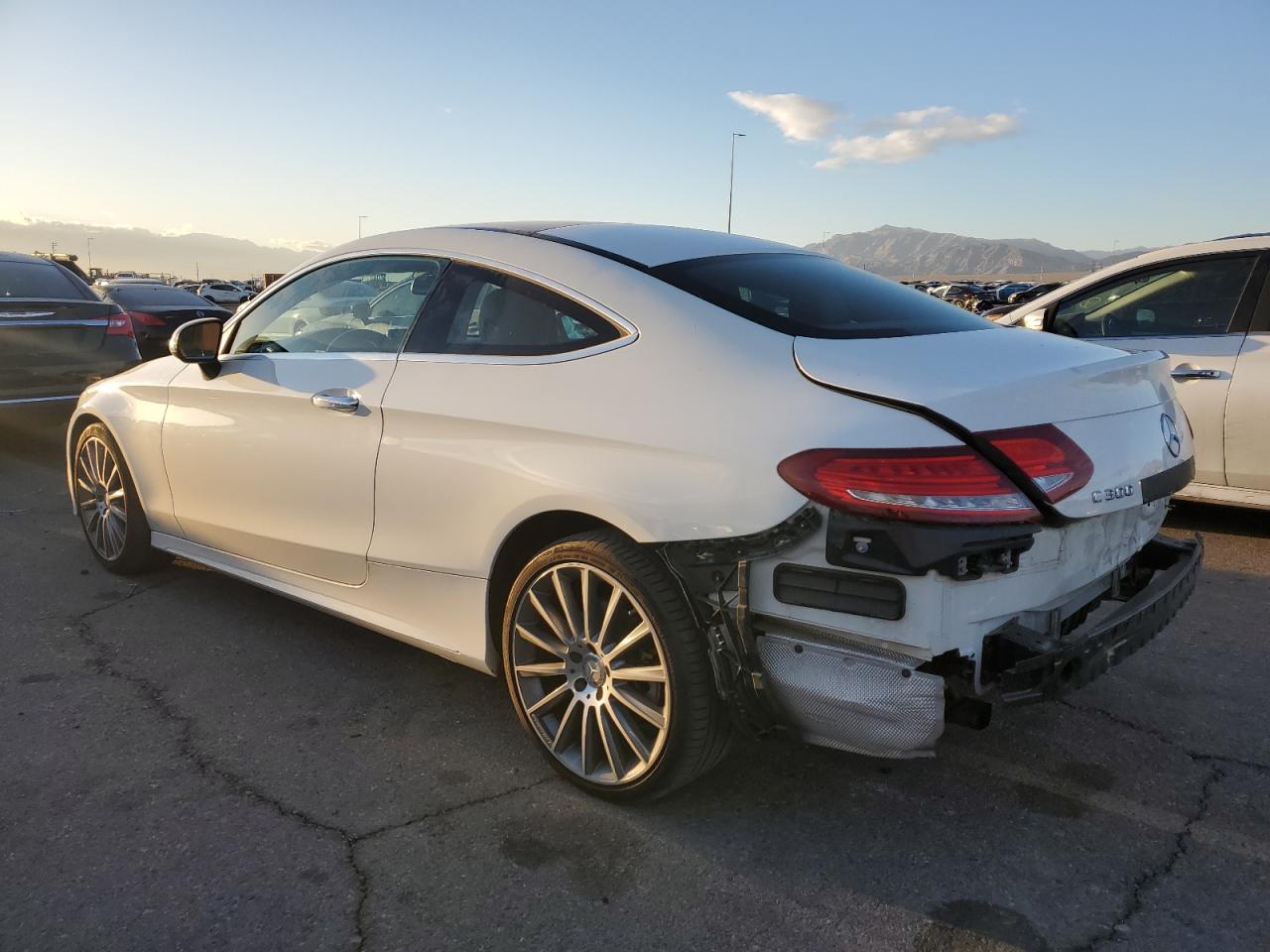 2017 Mercedes-Benz C 300 VIN: WDDWJ4JB8HF358637 Lot: 84721744