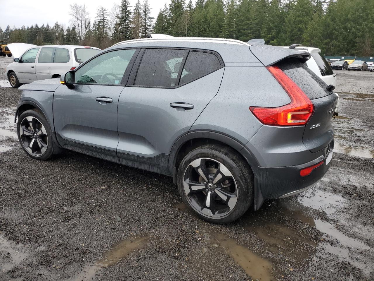 2019 Volvo Xc40 T5 Momentum VIN: YV4162UK8K2123317 Lot: 85334114