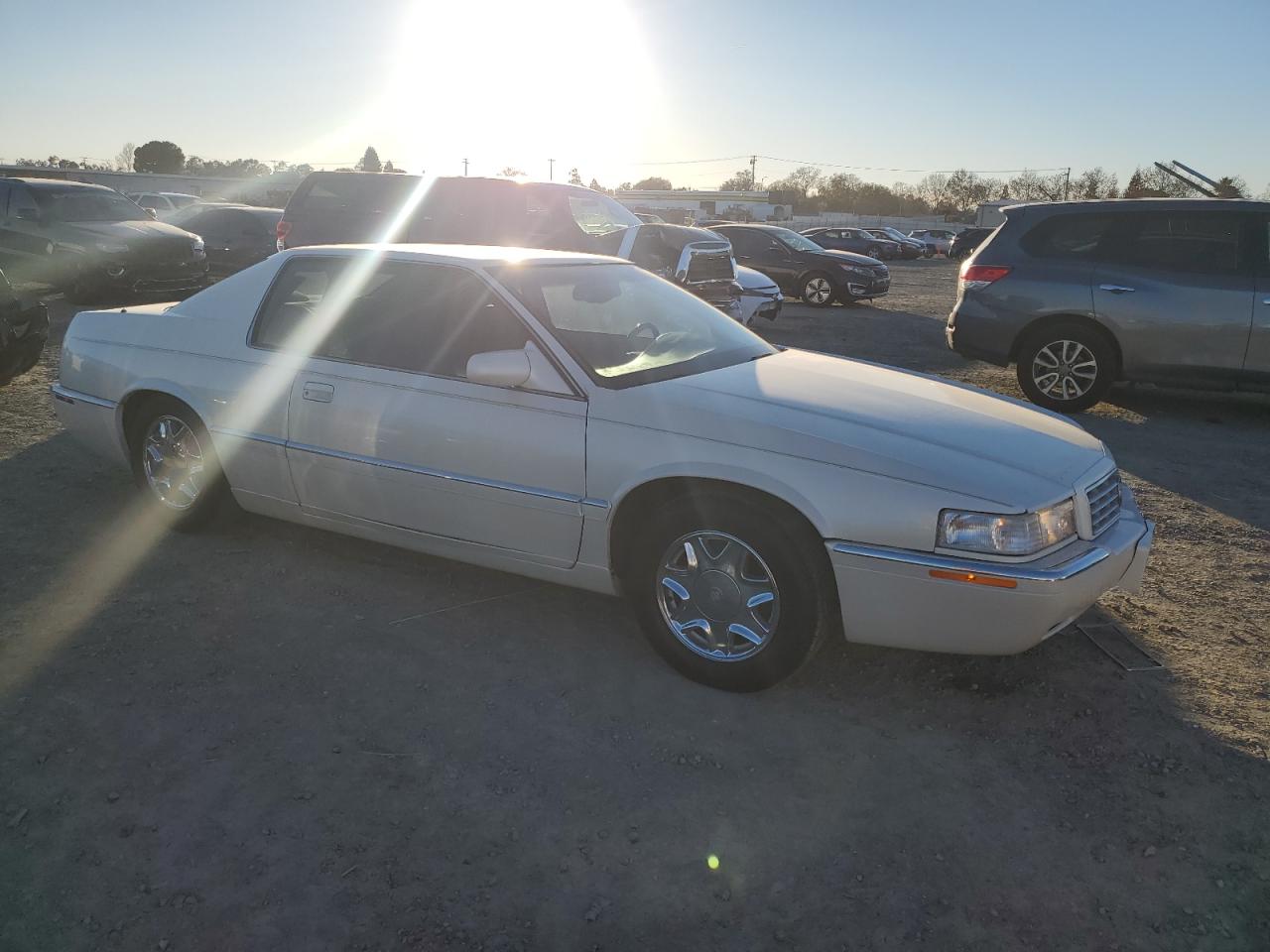 2002 Cadillac Eldorado Esc VIN: 1G6EL12Y12B100821 Lot: 83495214