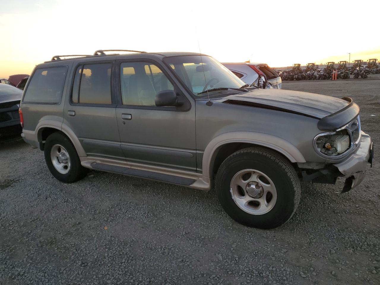 1999 Ford Explorer VIN: 1FMZU32E0XZB31890 Lot: 84967184