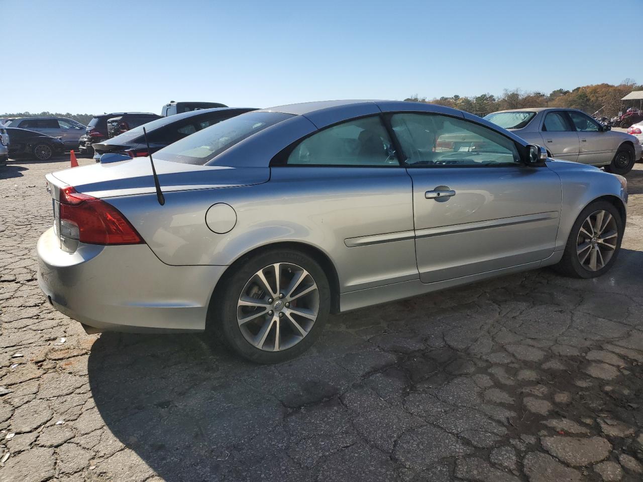 2011 Volvo C70 T5 VIN: YV1672MC7BJ107107 Lot: 84753464