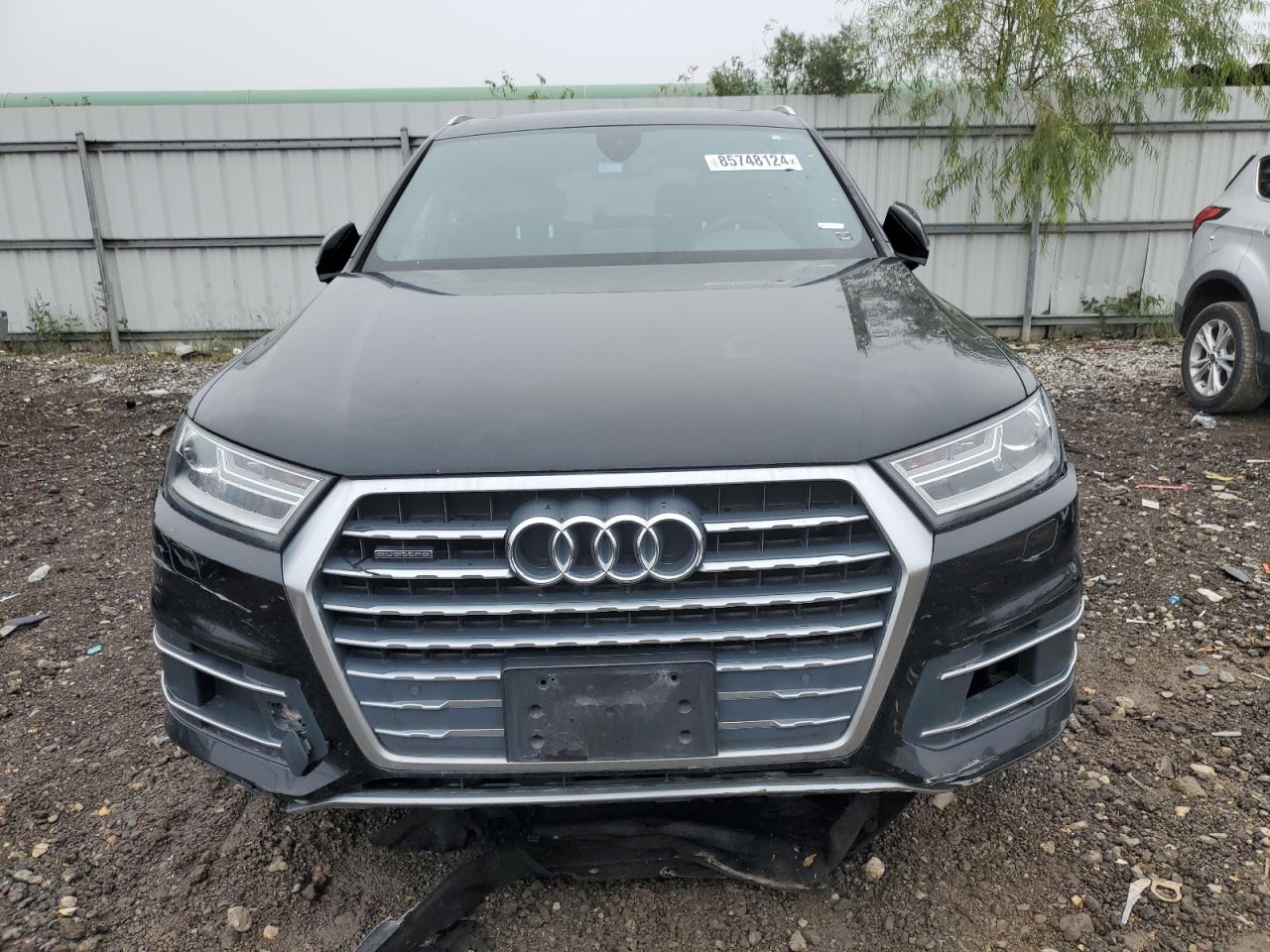 WA1AHAF7XKD018826 2019 Audi Q7 Premium