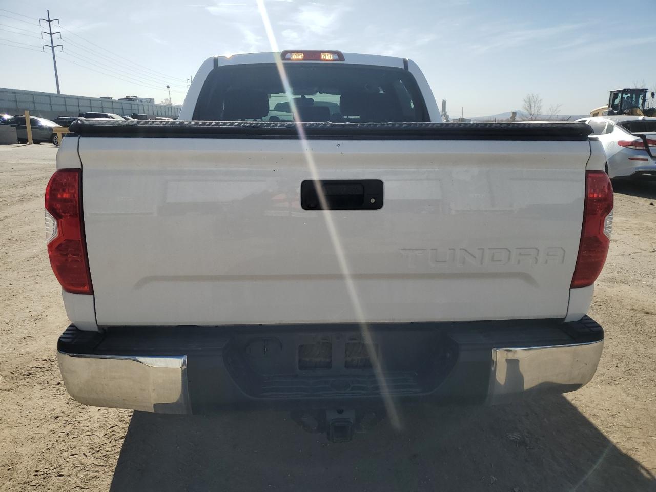 5TFDW5F19FX485588 2015 Toyota Tundra Crewmax Sr5