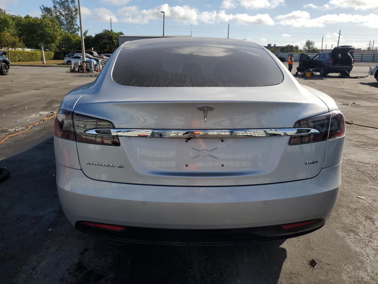 5YJSA1E22HF193397 2017 Tesla Model S