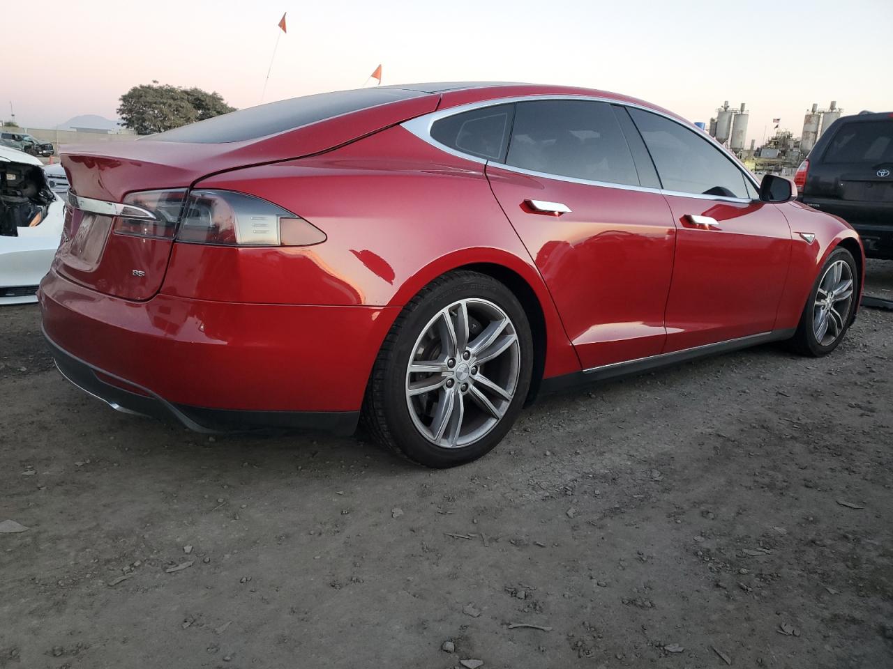 2014 Tesla Model S VIN: 5YJSA1H19EFP52863 Lot: 83094884