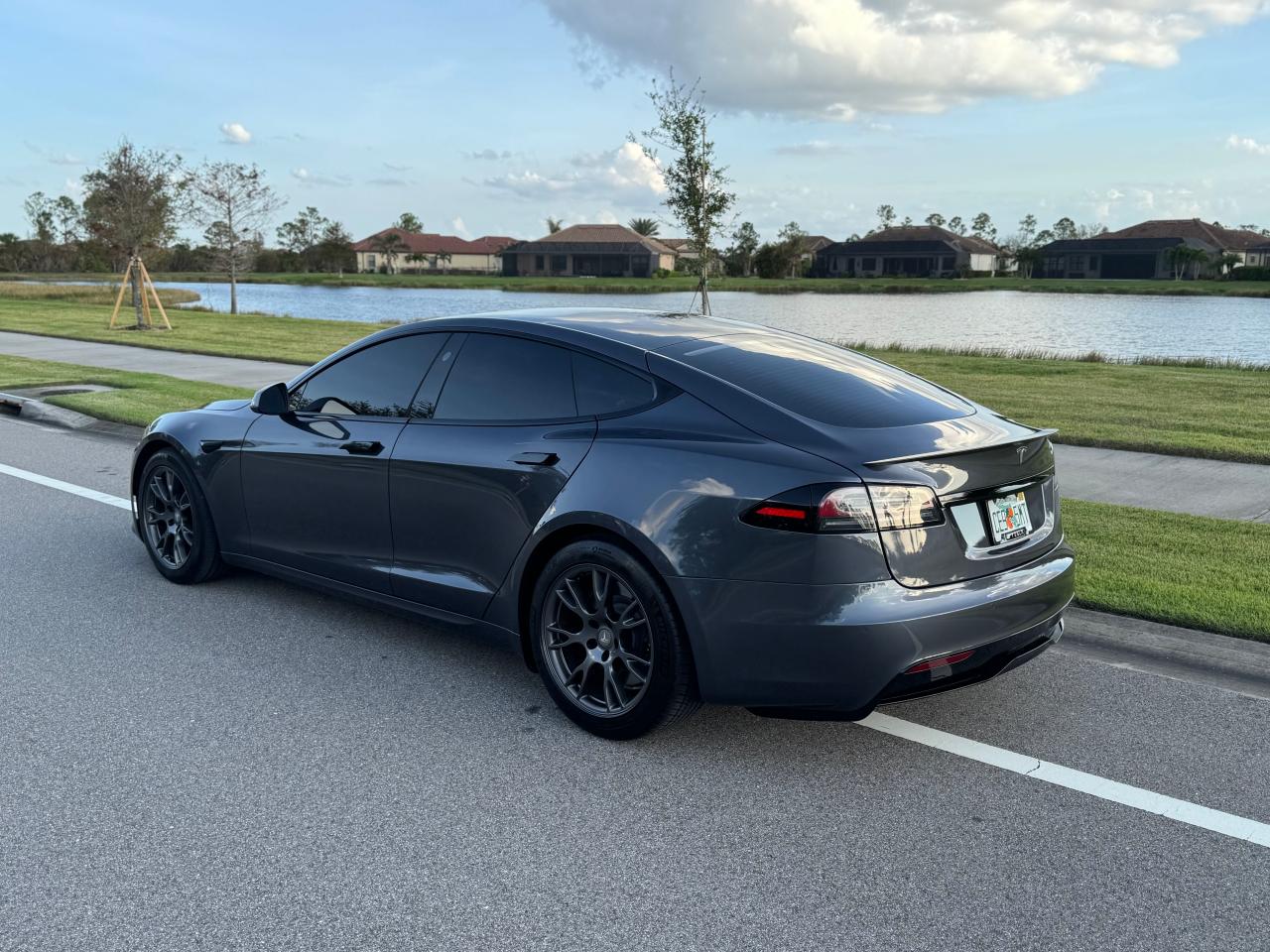 2022 Tesla Model S VIN: 5YJSA1E50NF476581 Lot: 83405974