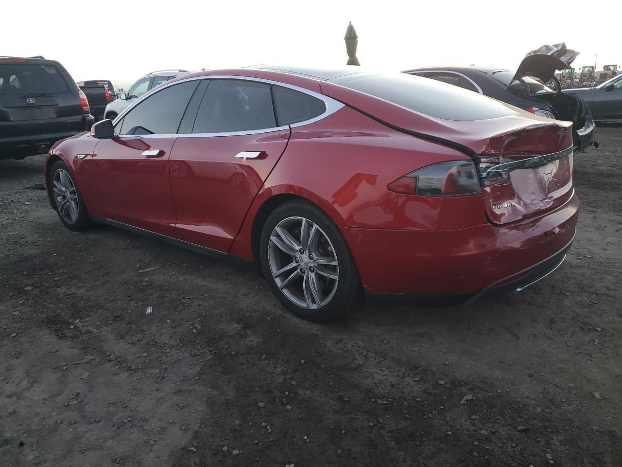 2014 Tesla Model S VIN: 5YJSA1H19EFP52863 Lot: 83094884