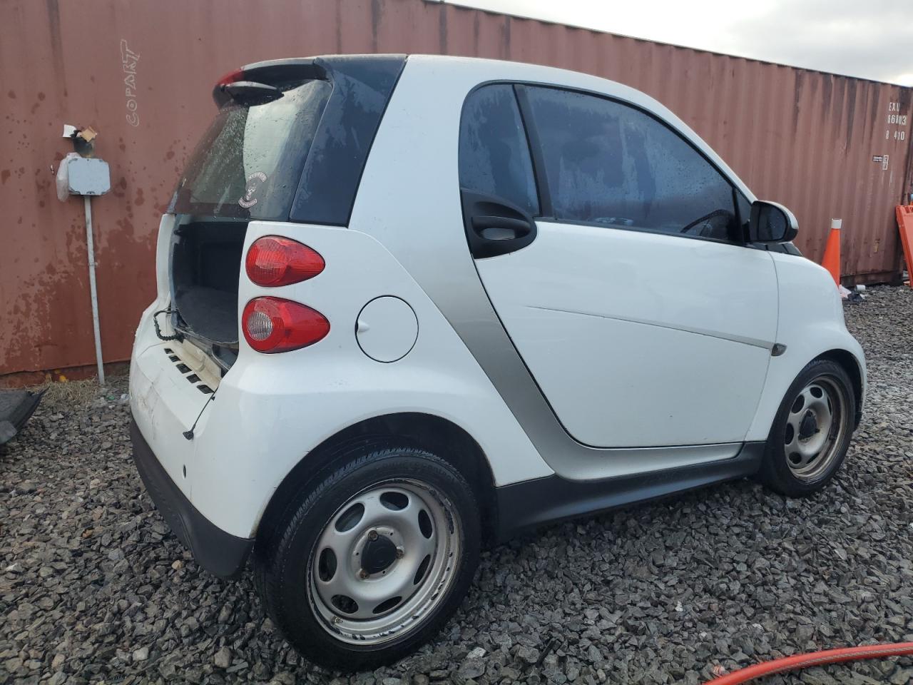 2015 Smart Fortwo Pure VIN: WMEEJ3BA4FK799435 Lot: 84900044