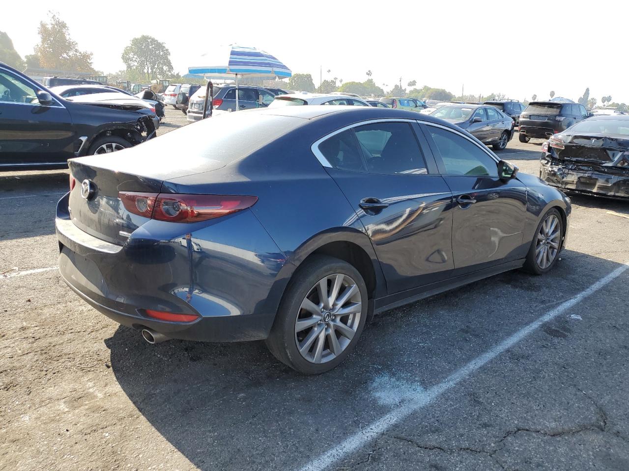 2021 Mazda 3 Select VIN: 3MZBPABLXMM251688 Lot: 85704604