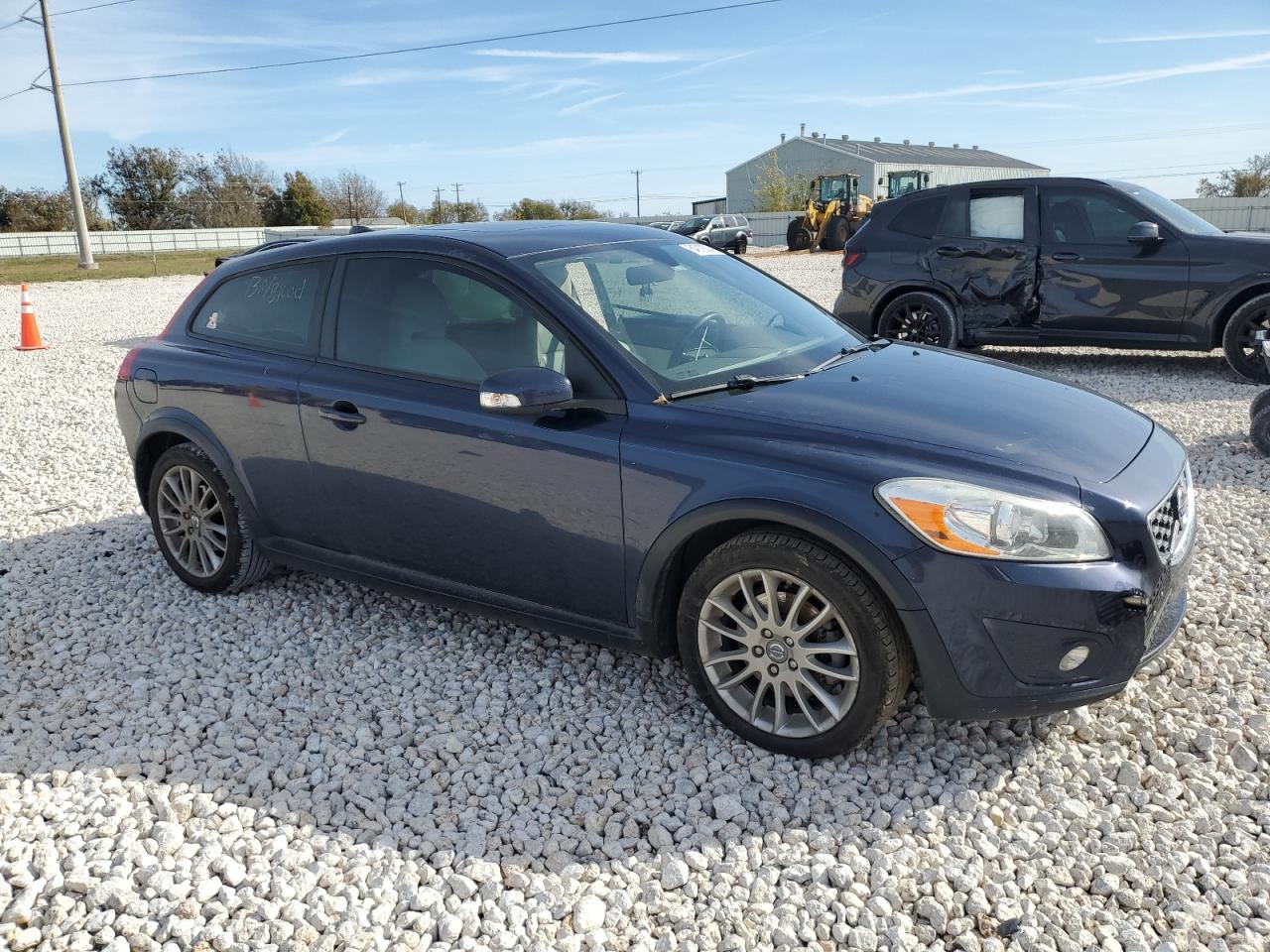 2012 Volvo C30 T5 VIN: YV1672MKXC2271423 Lot: 84919024