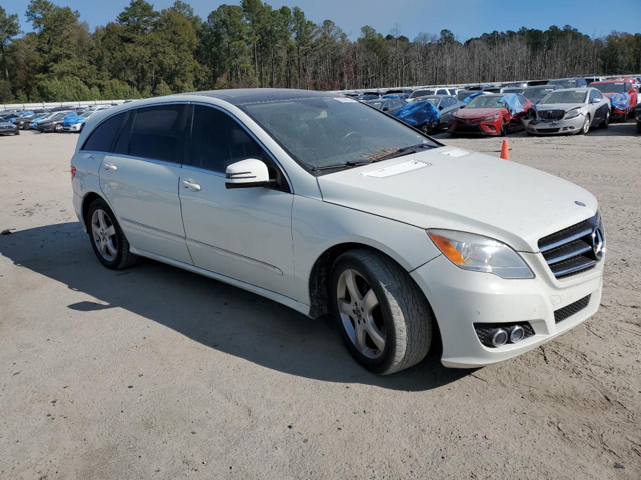 2011 Mercedes-Benz R 350 4Matic VIN: 4JGCB6FE3BA128156 Lot: 81288334