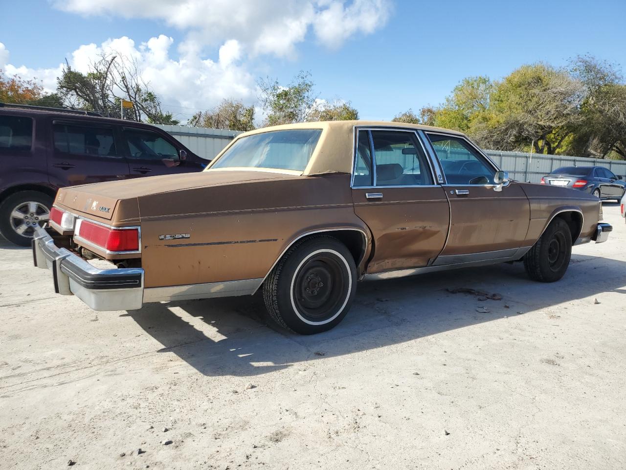 1985 Buick Lesabre Limited VIN: 1G4BP69YXFX414091 Lot: 85607044