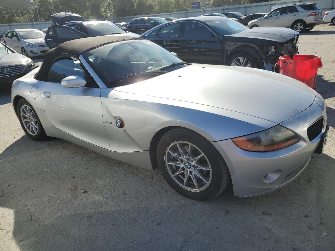 4USBT33493LS45747 2003 BMW Z4 2.5