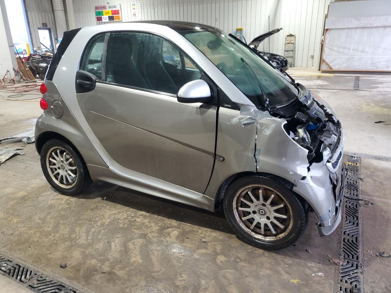 2013 Smart Fortwo Pure VIN: WMEEJ3BA9DK631514 Lot: 83014884